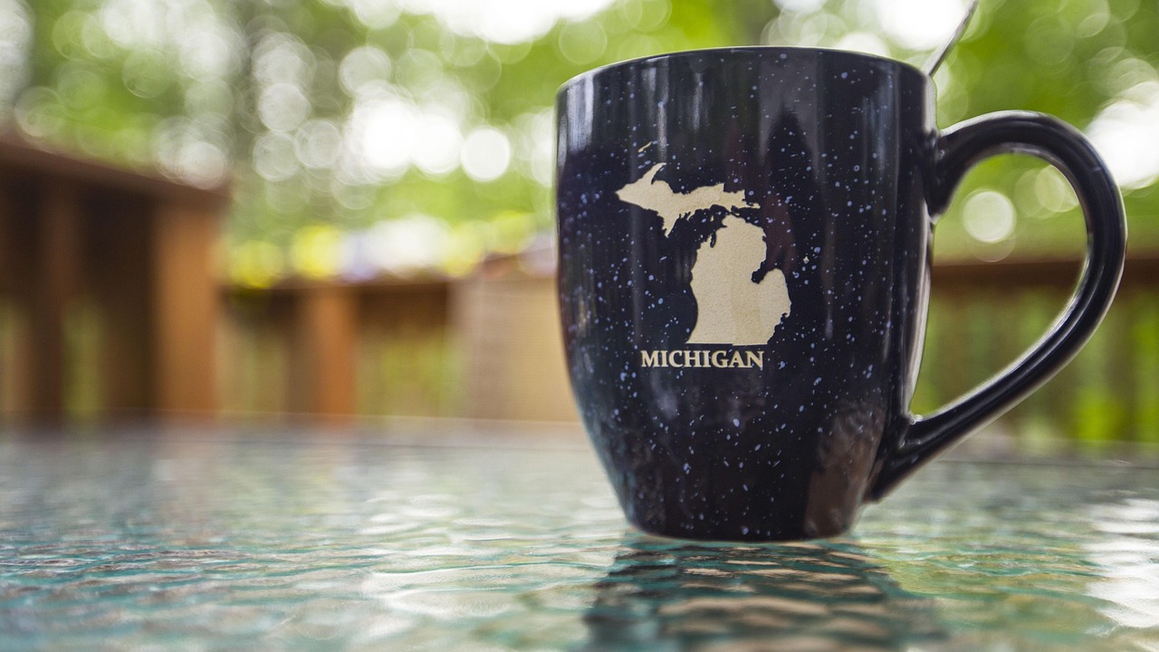 coffee mug with michigan on it